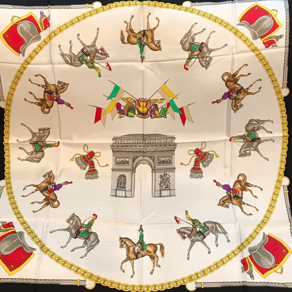 CELINE Silk Scarf in Box 😍🔥🐴 - Picture 5 of 17